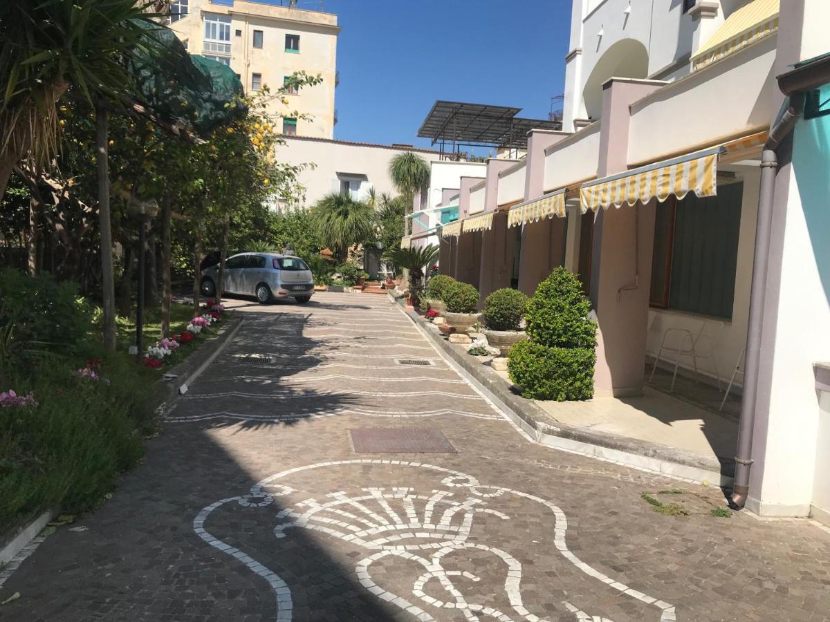 Maria Maddalena Holiday House Вико-Экуенсе Экстерьер фото